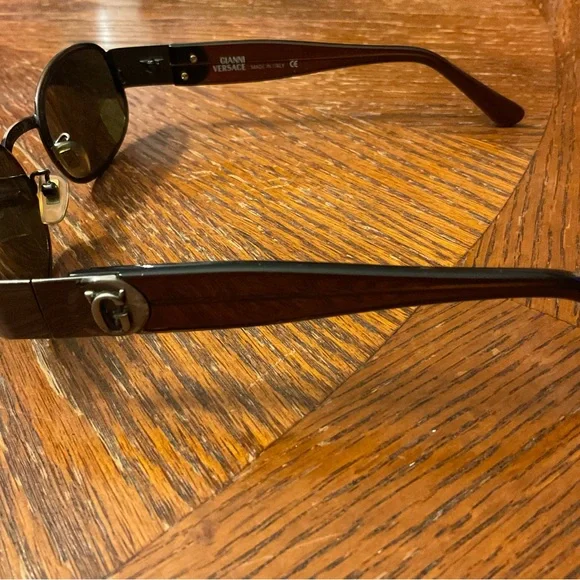 Beautiful Brown Copper Frame Gianni Versace Vintage Sunglasses! - Picture 9 of 16